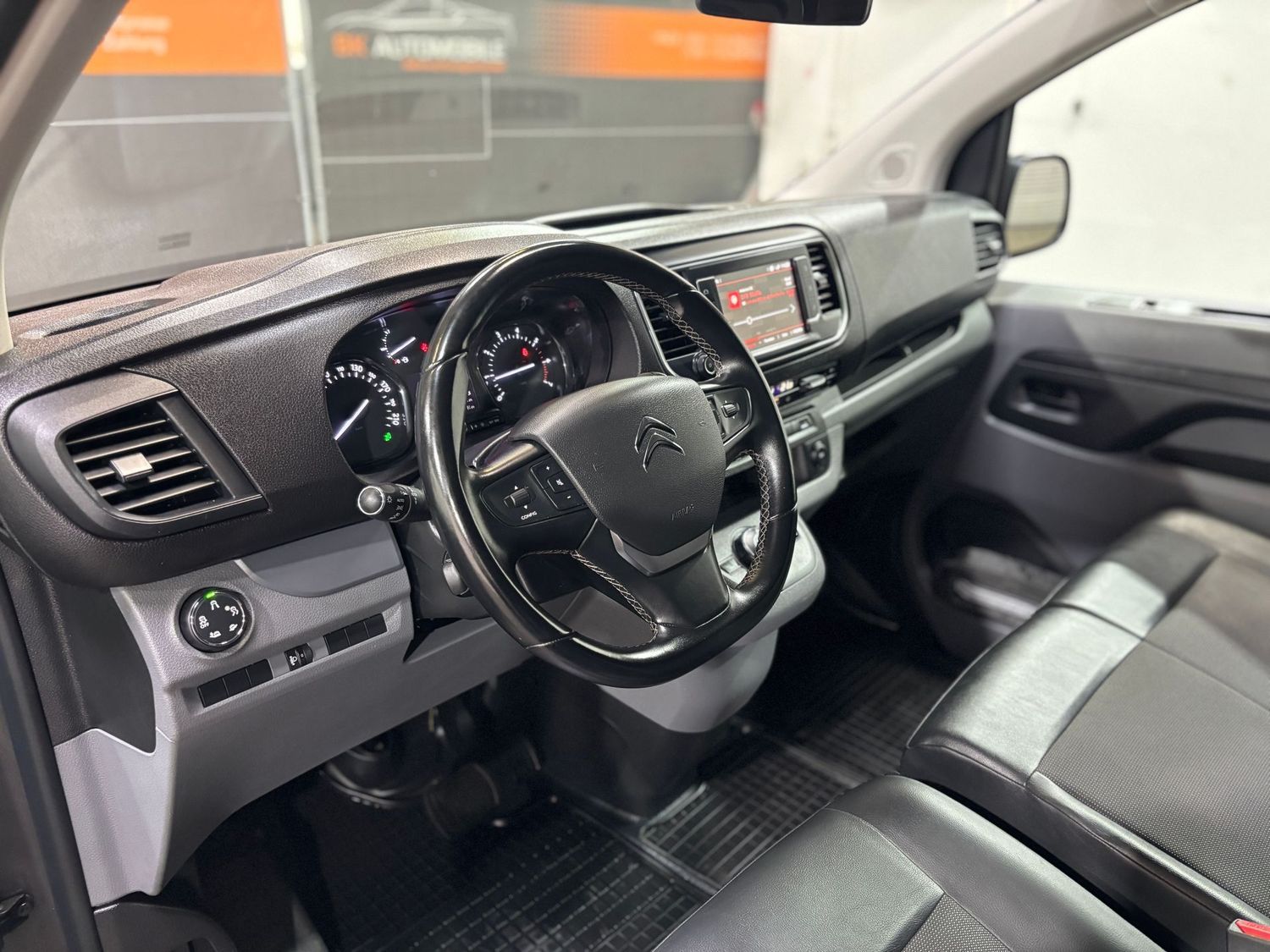 Fahrzeugabbildung Citroën Jumpy 2.0 BlueHDI Club#Kamera#Klima#Tempomat#AHK
