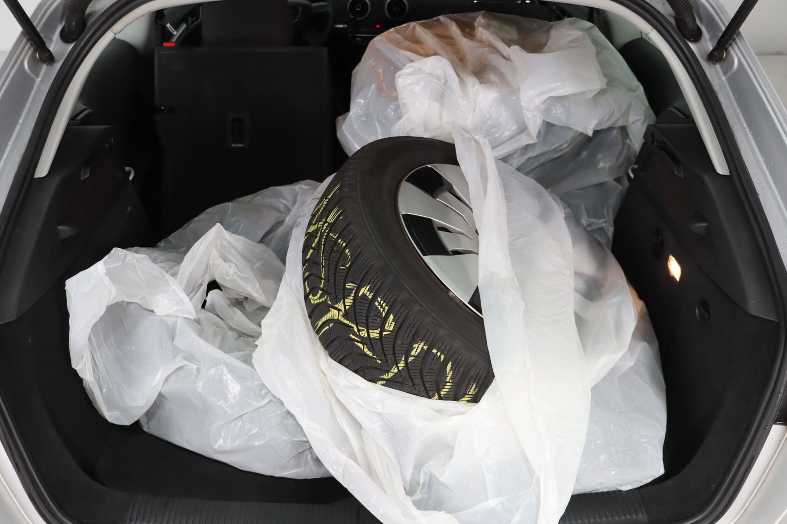 Fahrzeugabbildung Audi A3 1.4 TFSI * HU/AU neu * 1.Hand