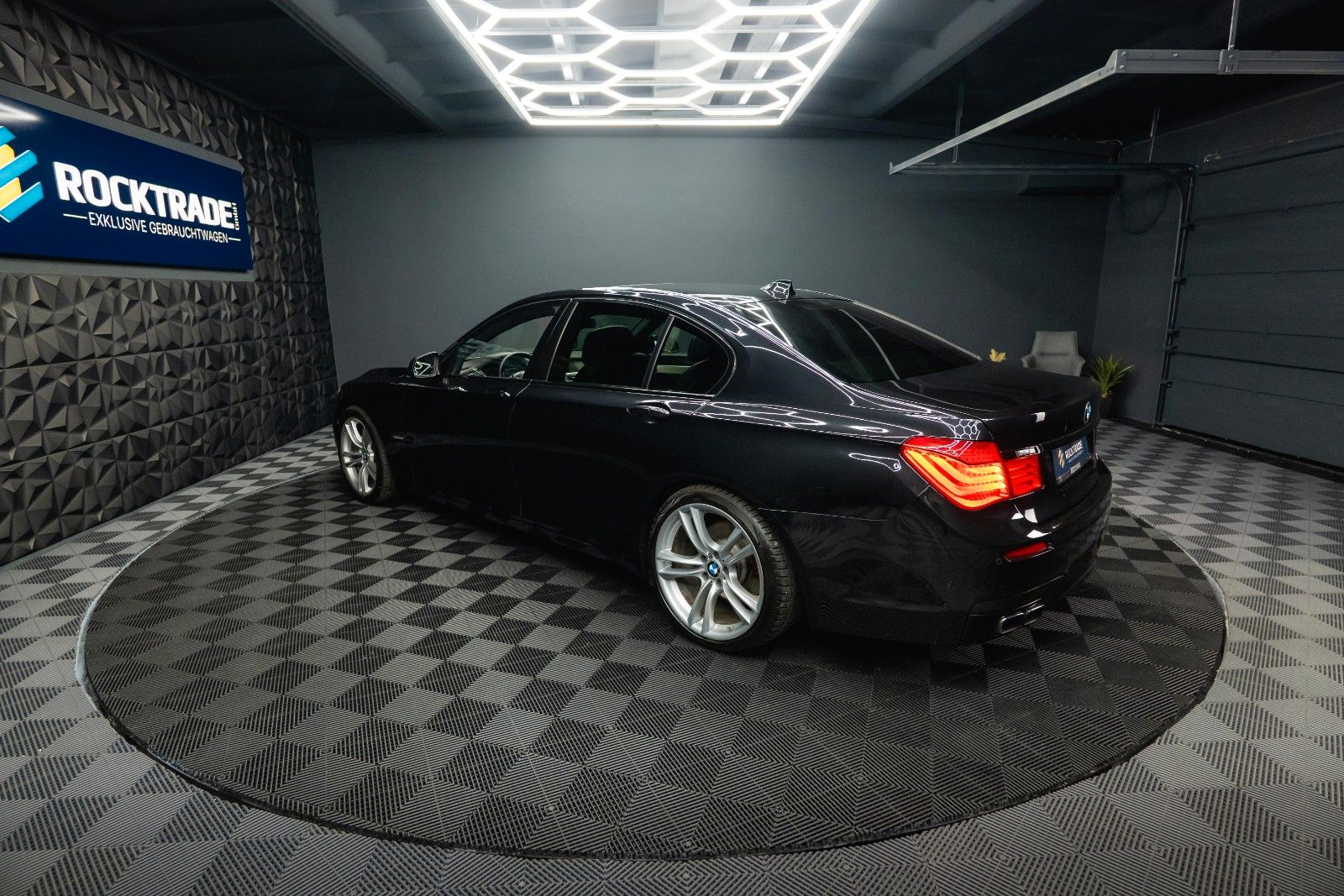 Fahrzeugabbildung BMW 740d M-Sport Black Edition *FULL Options*LESEN!*