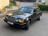 Mercedes-Benz 230 - Mercedes-Benz 230 in Dortmund