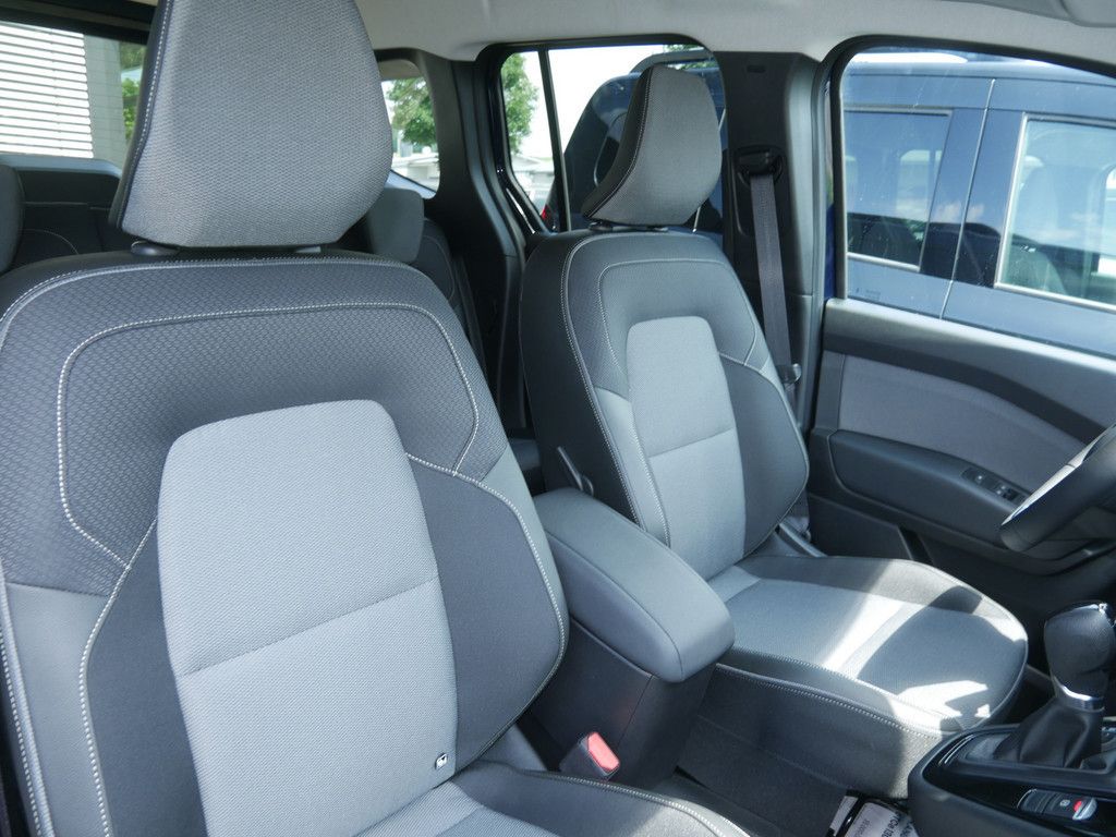 Fahrzeugabbildung Renault Kangoo PKW TECHNO TCe 130 EDC
