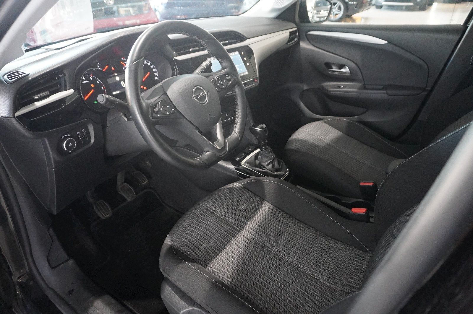 Fahrzeugabbildung Opel Corsa F 1.2 EDITION NAVI/SHZ/SPORT/PDC/TEMP./DAB