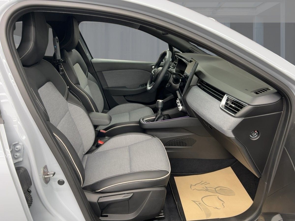 Renault Clio - Bild 8