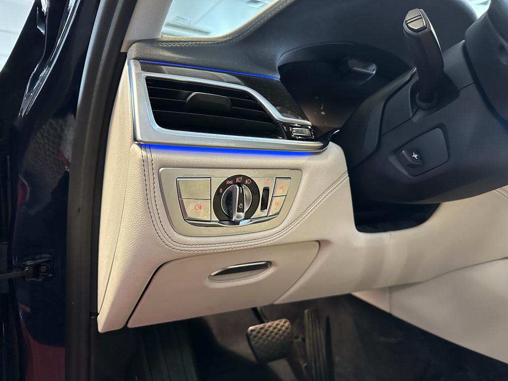 BMW 730