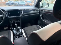 VW T-Roc Sport 4Motion/ DAB+/ NAVIGATION/ DCC/ LED VW T-Roc Sport 4Motion/ DAB+/ NAVIGATION/ DCC/ LED