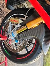 Aprilia RSV 4 Factory Neuzustand mit Carbon - APRILIA RSV4 FACTORY