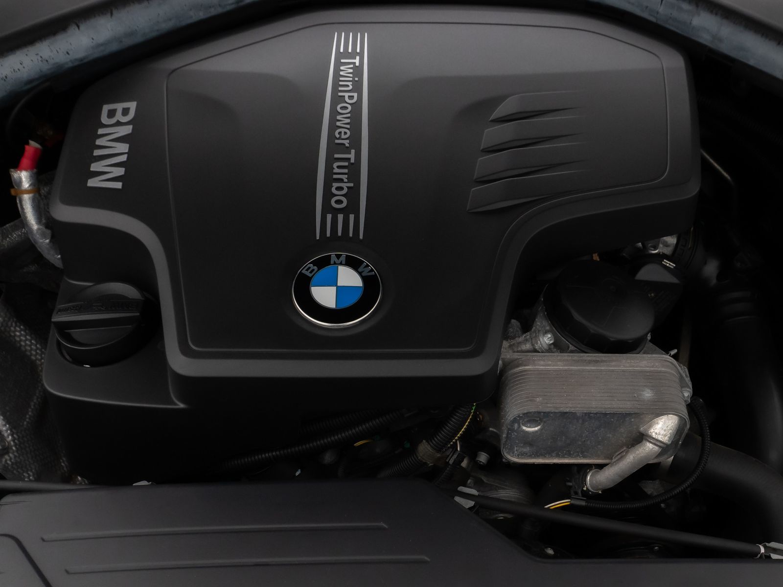 Fahrzeugabbildung BMW 320i Sport Line PDC Xenon AHK Geschwindigkeitsre
