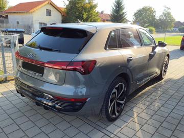 صورة 3 لـ 2023 AUDI Q8 E-TRON