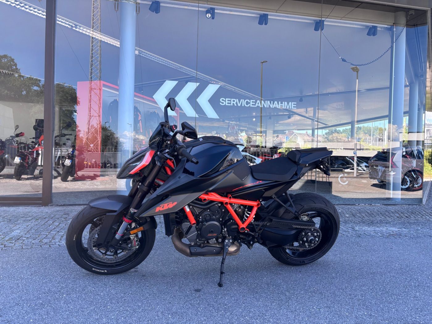 Fahrzeugabbildung KTM 1290 Super Duke R, Remus, Kurzer KZH, TechPack,