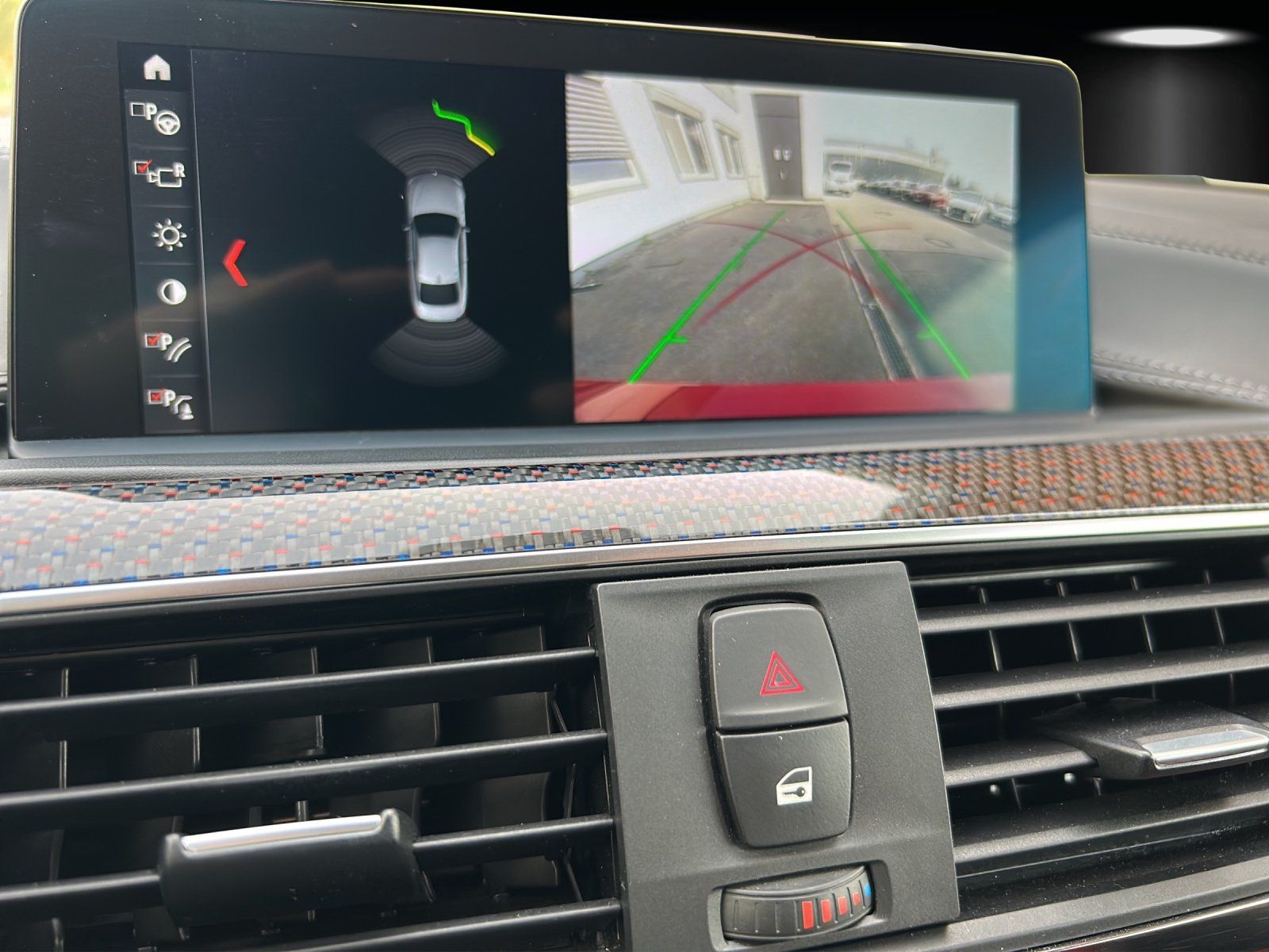 Fahrzeugabbildung BMW M4 DKG HERITAGE 1/750 COMPETITION/PREM.-SE-02/27