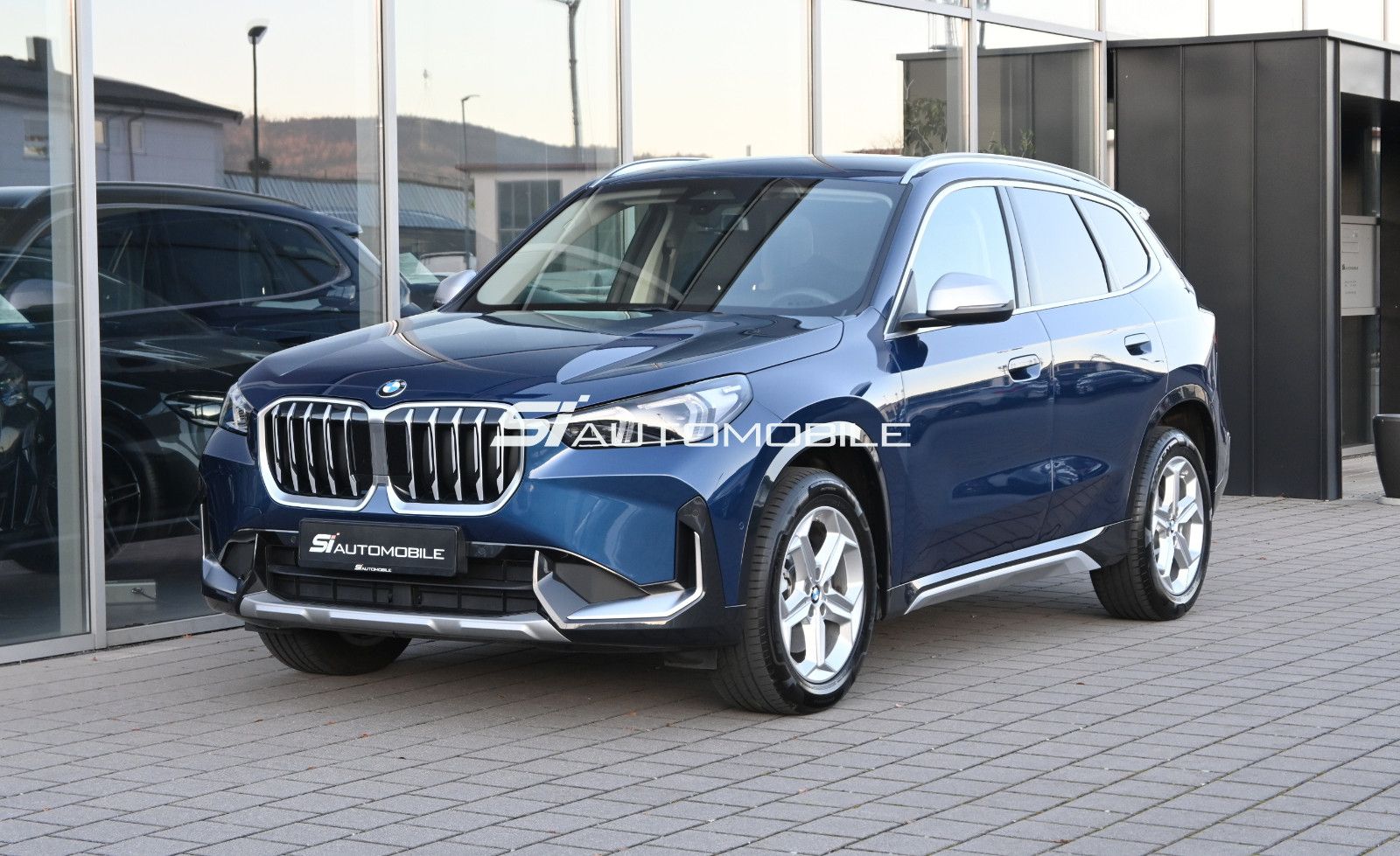 Fahrzeugabbildung BMW X1 xDrive23d xLine °ACC°AHK°KEYLESS°MEMORY°18"°