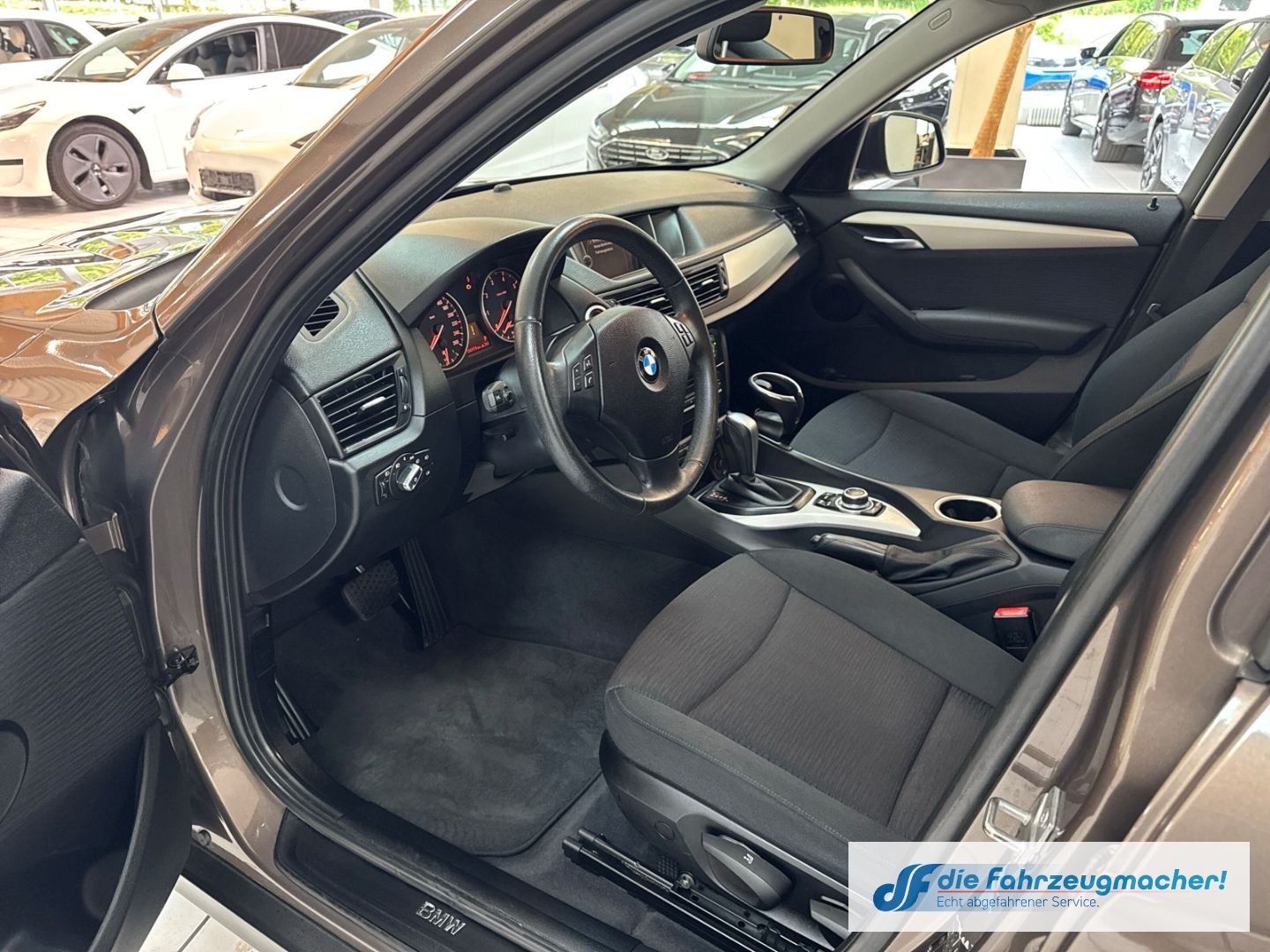 Fahrzeugabbildung BMW X1 18 i sDrive 18i Navi Klimaautom SHZ Rückfahrk