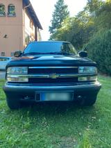 Chevrolet Blazer S10 4,3V6 4WD - Chevrolet Blazer mit Benzin-Antrieb: Geländewagen