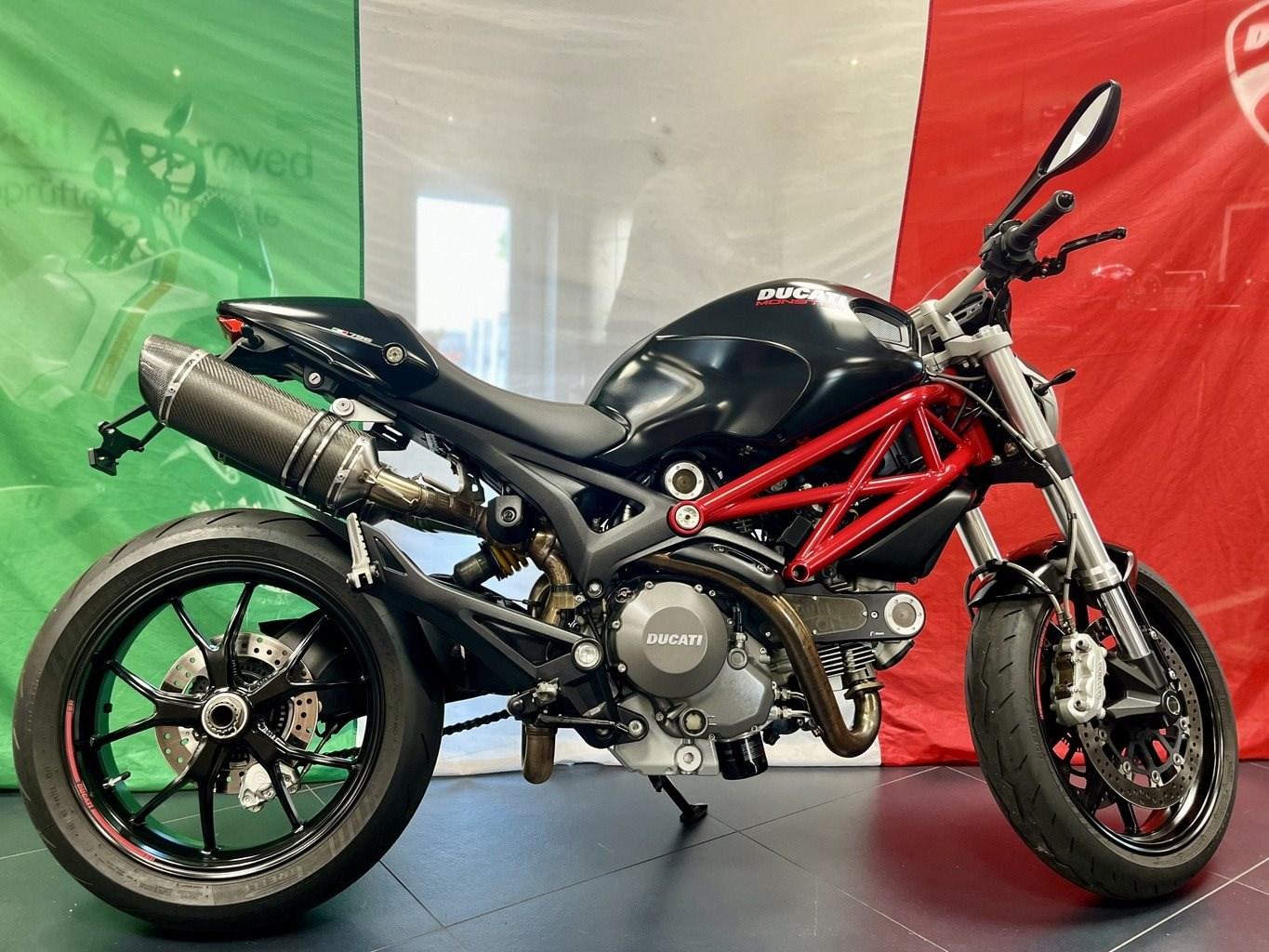 Ducati Monster 796 ABS