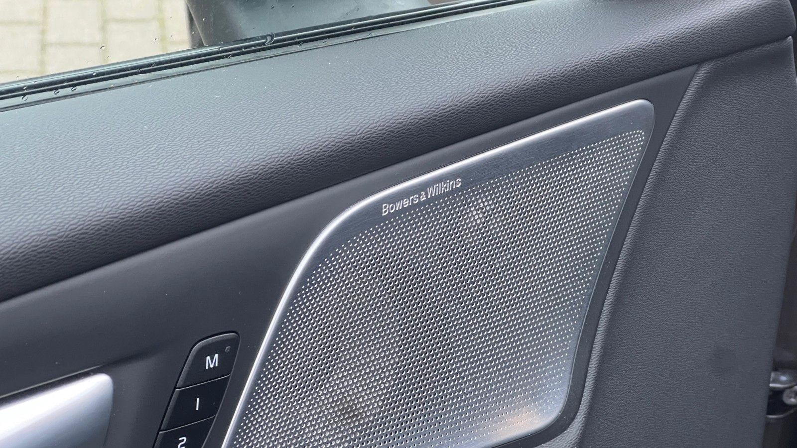 Fahrzeugabbildung Volvo V60 B4 CC Ultimate AWD*B&W*360°*SH*Massage*