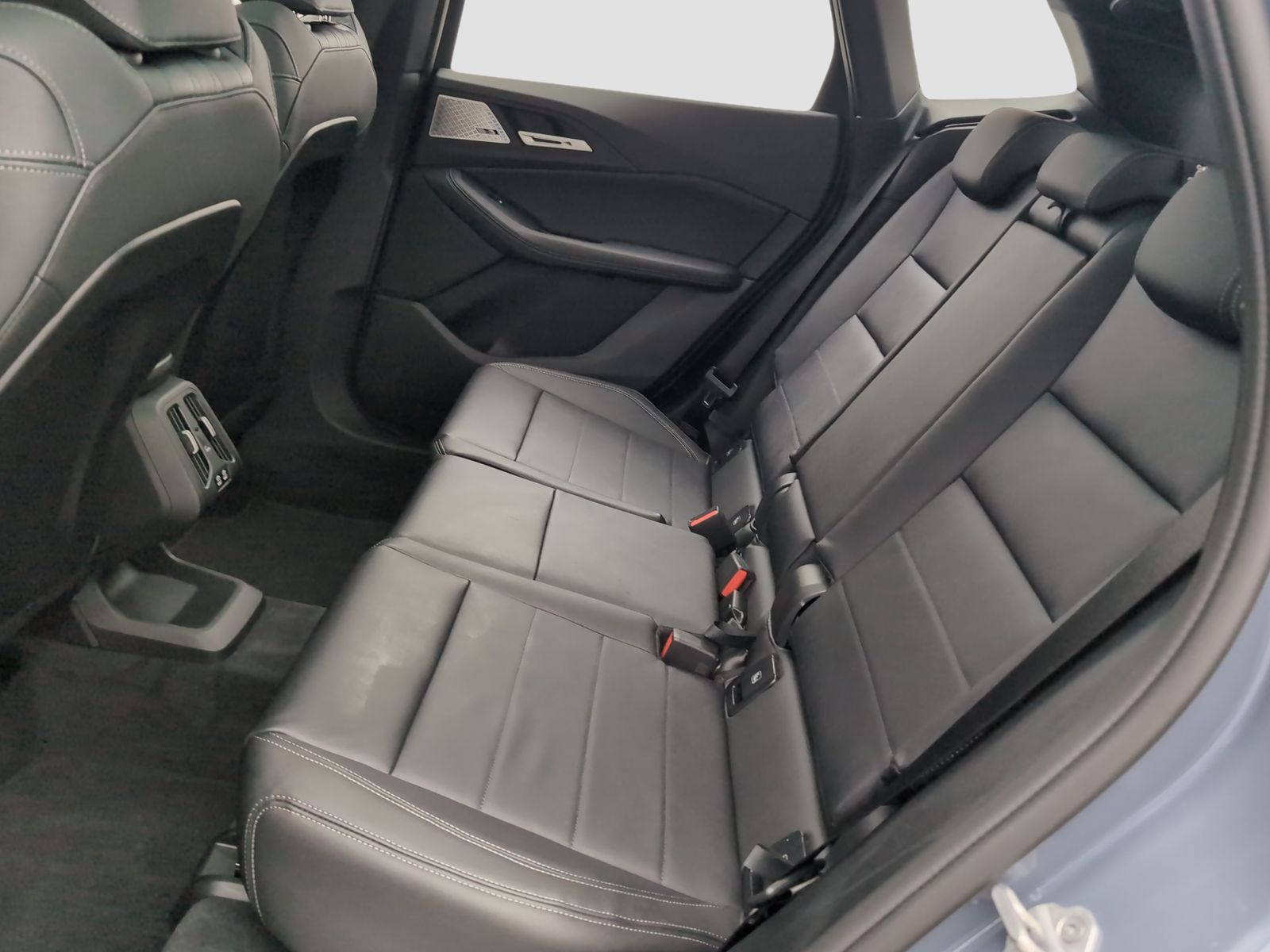 BMW 223 Active Tourer - Bild 11