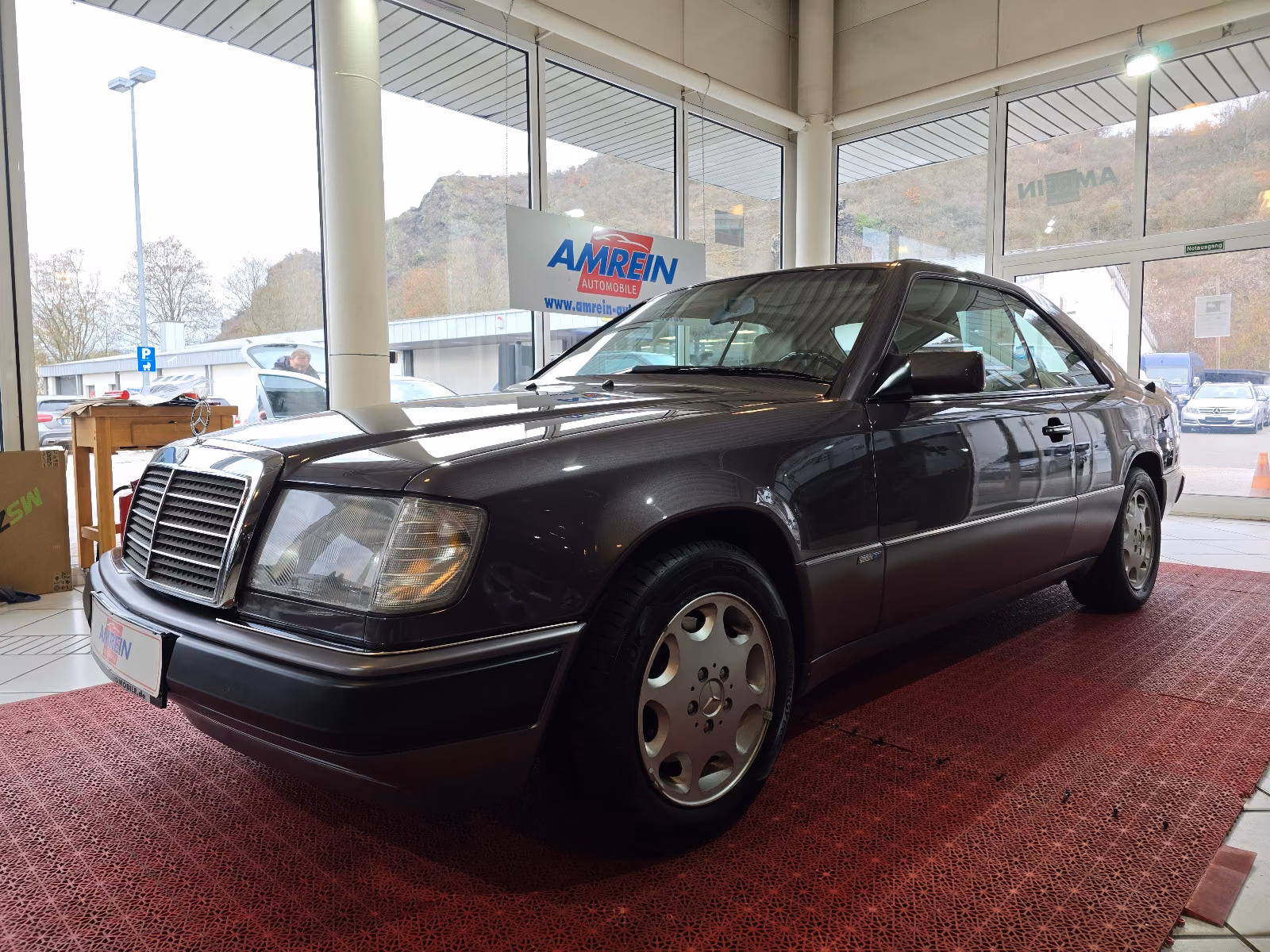 Mercedes-Benz CE 320 Sport Line+TOP ZUSTAND+TÜV / SERVICE NEU+