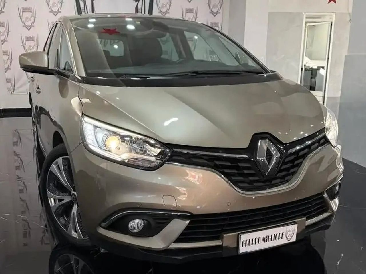 RENAULT ANDERE