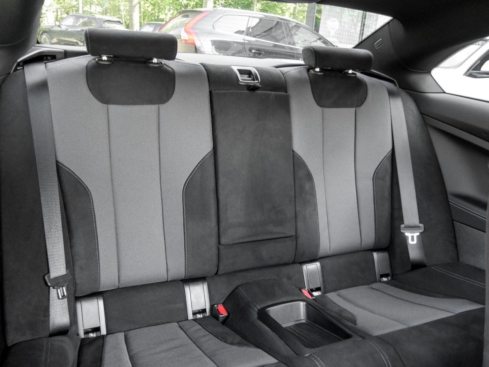 BMW 218 - Bild 4