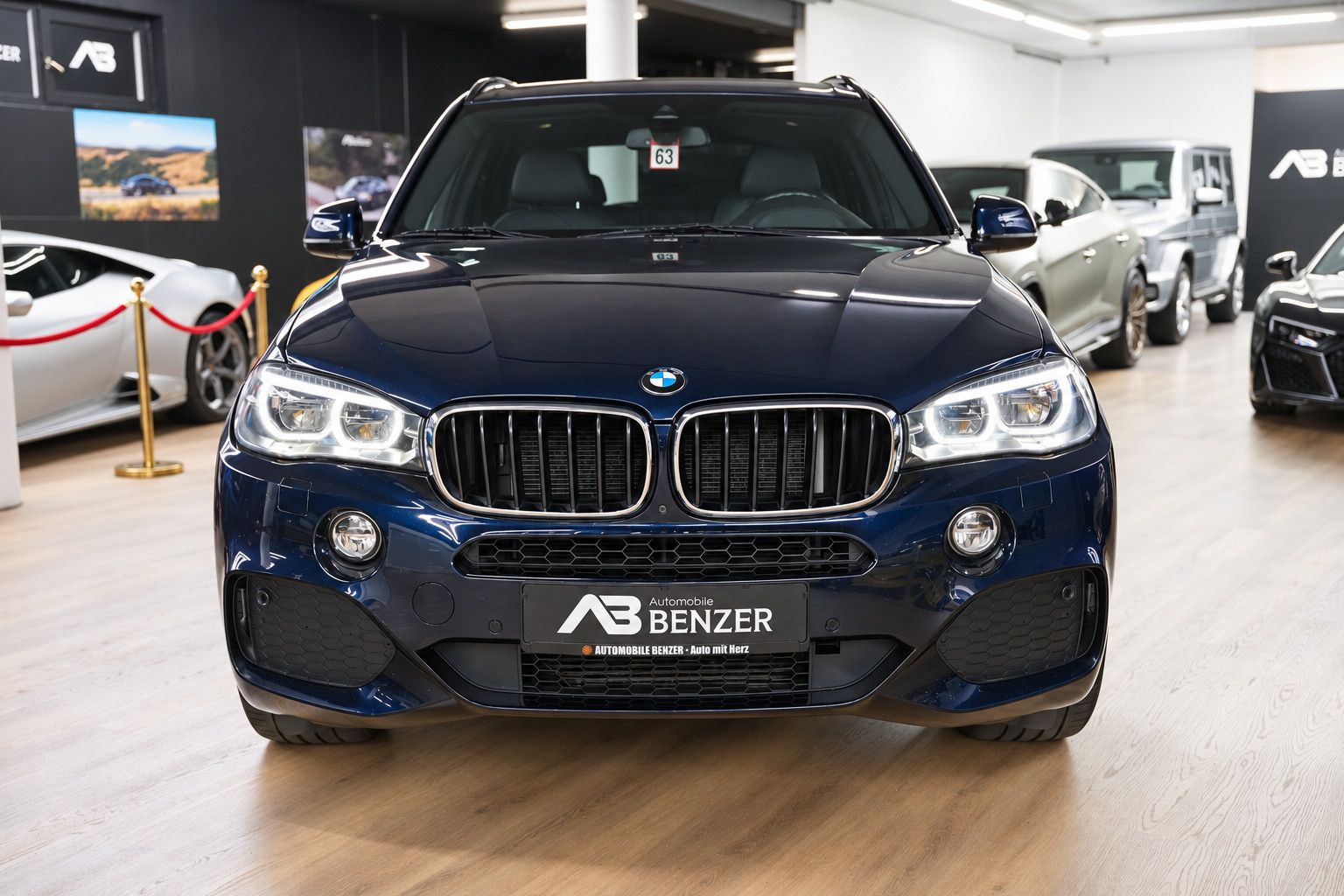 Fahrzeugabbildung BMW X5 xDrive 30d *M-Paket*HUD*Memory*Rückfahrkamera