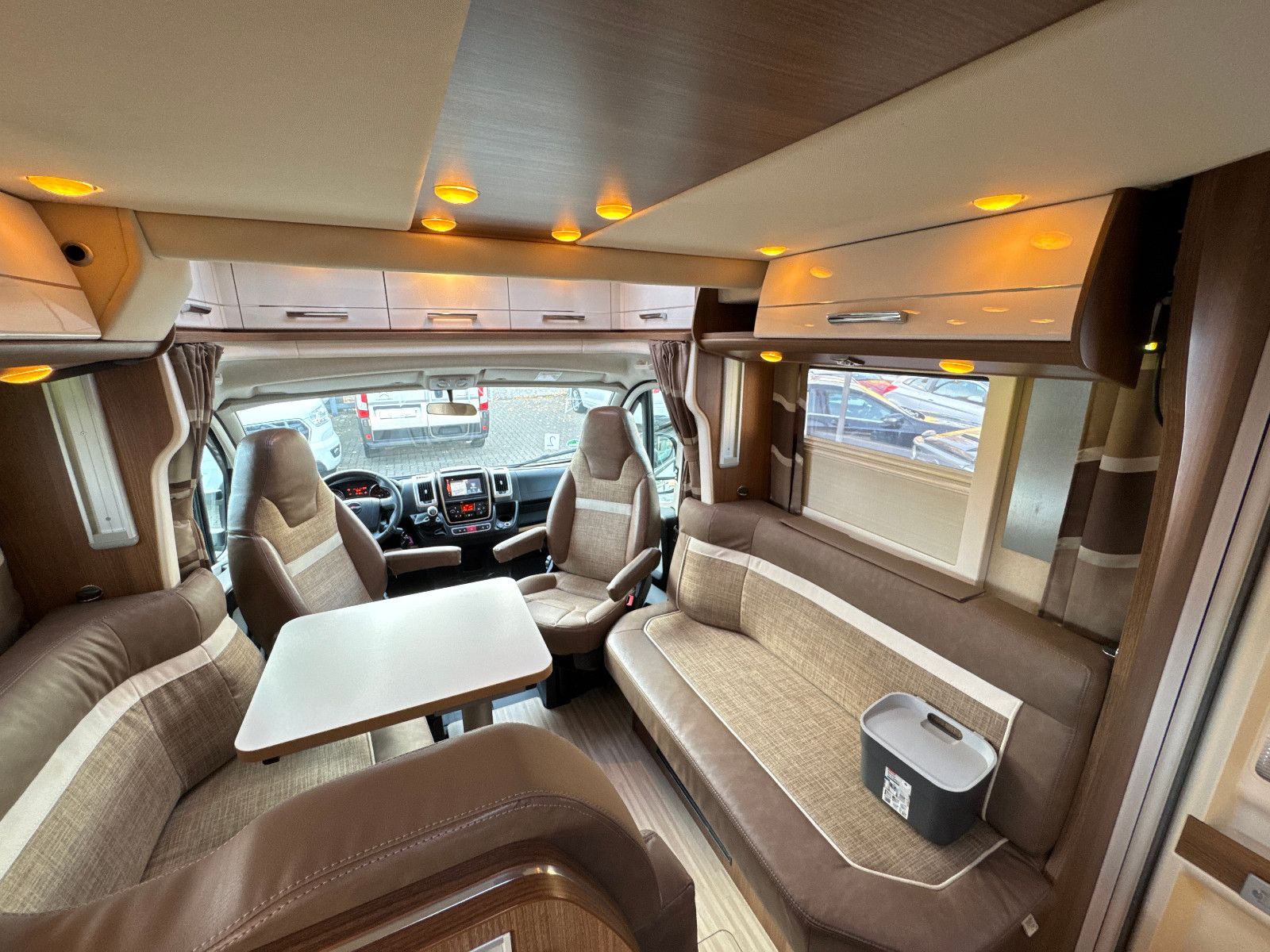 Fahrzeugabbildung Carthago C-Tourer T 148 LE H SOLAR TV SAT HUBBETT KAMERA