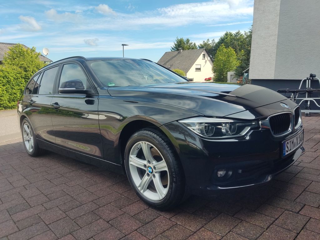 Image of BMW 320