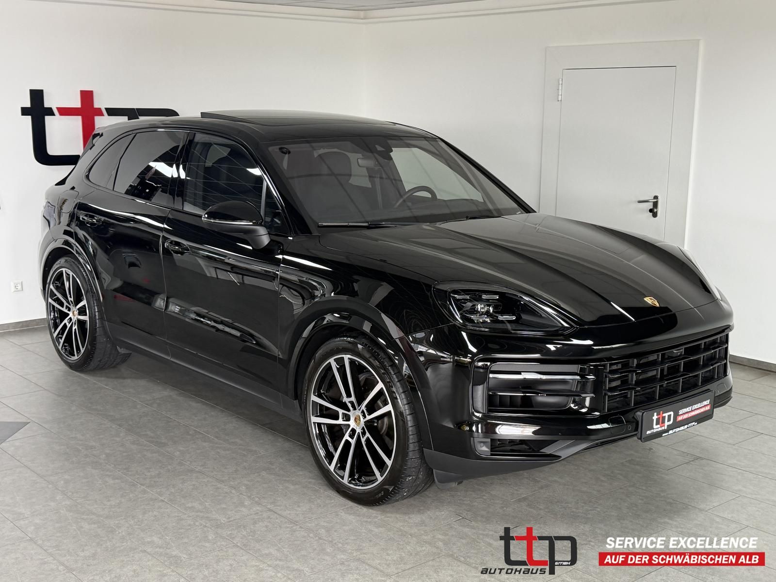 Porsche Cayenne - 1