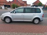 Volkswagen Touran 2.0 TDI Motor läuft gut ... - Volkswagen Touran: Motor