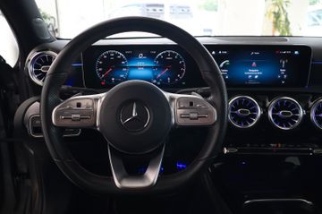 Mercedes-Benz A220 4Matic AMG Line PANO AMBIENTE MULTIBEAM