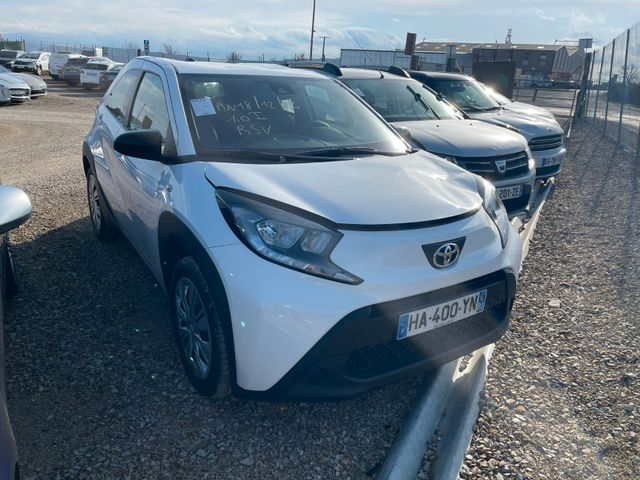 Toyota Aygo X 1.0 VVTi 72 / HA400