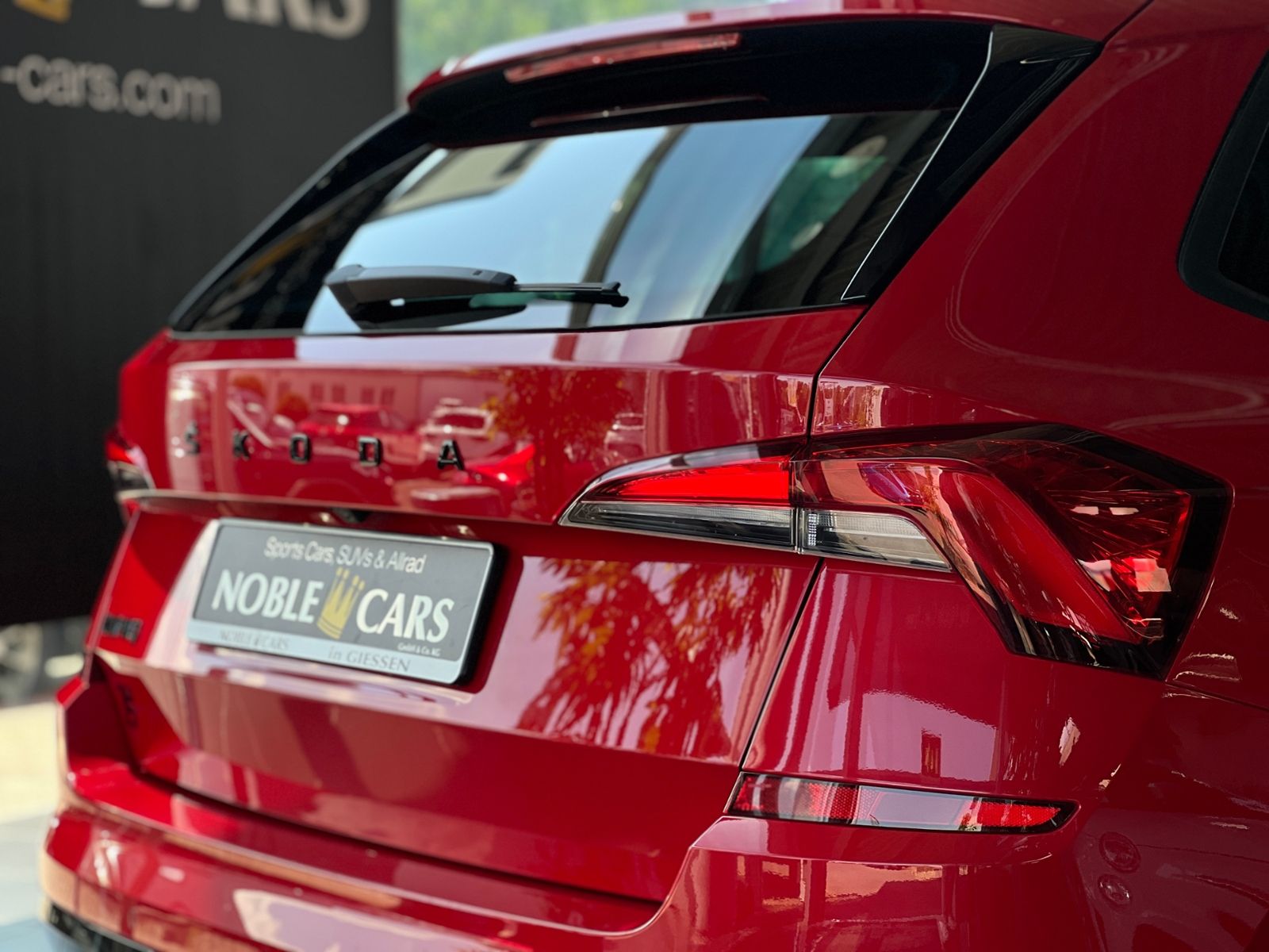 Fahrzeugabbildung SKODA KAMIQ Monte Carlo PANO LED NAV SHZ ALU