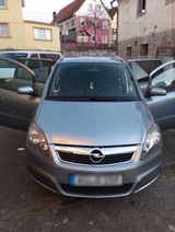 Opel Das Auto ist in gutem Zustand, Verkauf weg... - Opel Zafira: Da