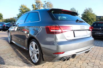 Fahrzeugabbildung Audi A3 1.4 TFSI 2x S Line VC+ACC+18"