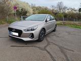 Hyundai i30 1.4 Style - Hyundai i30 mit Benzin-Antrieb: Beige