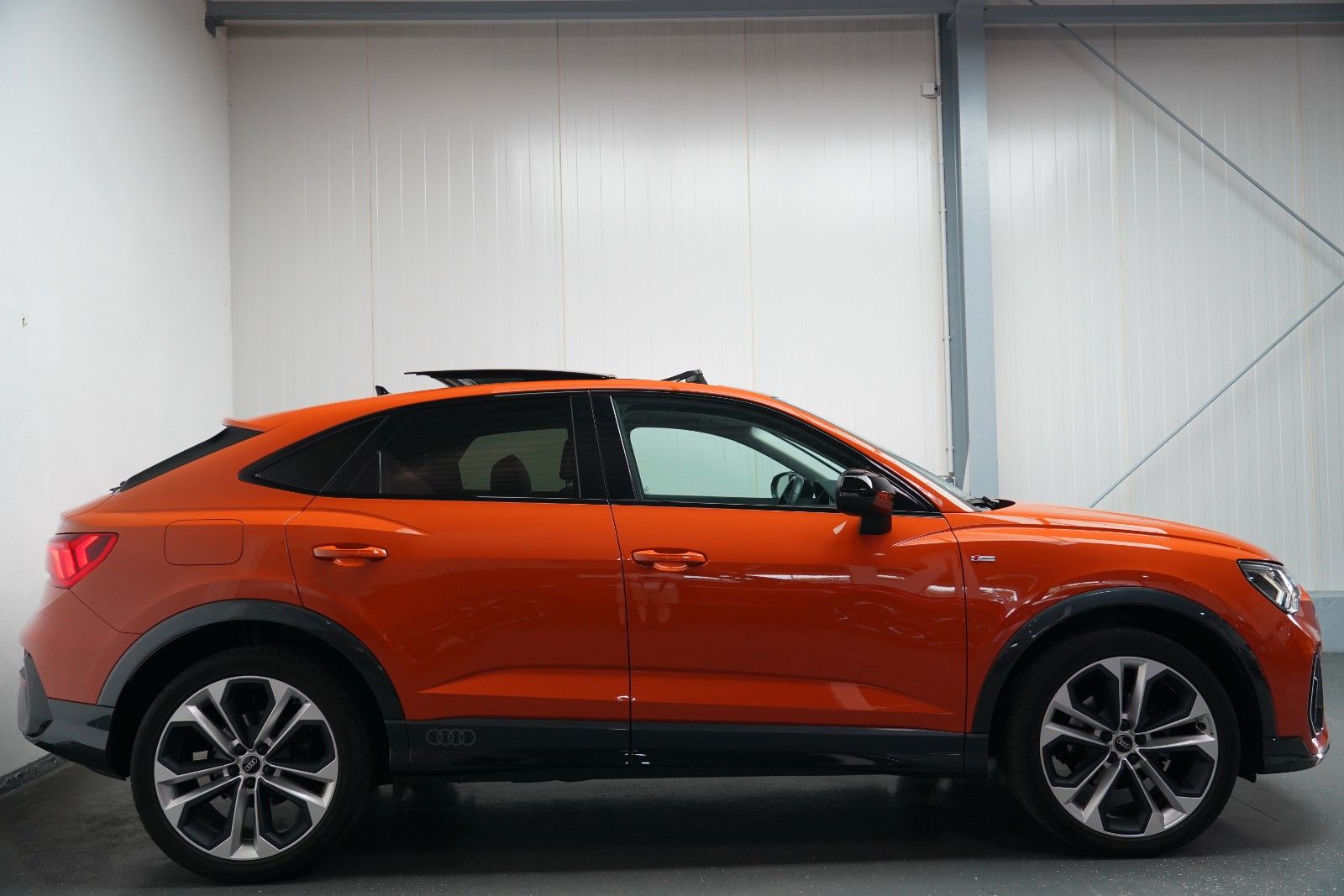 Audi Q3 Sportback 35TDI S line PANO MATRIX ESITZE KAM foto 4