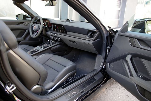 Porsche 992.2 4 GTS Cabrio*Schutzfolie,18-Wege,BOSE,360°