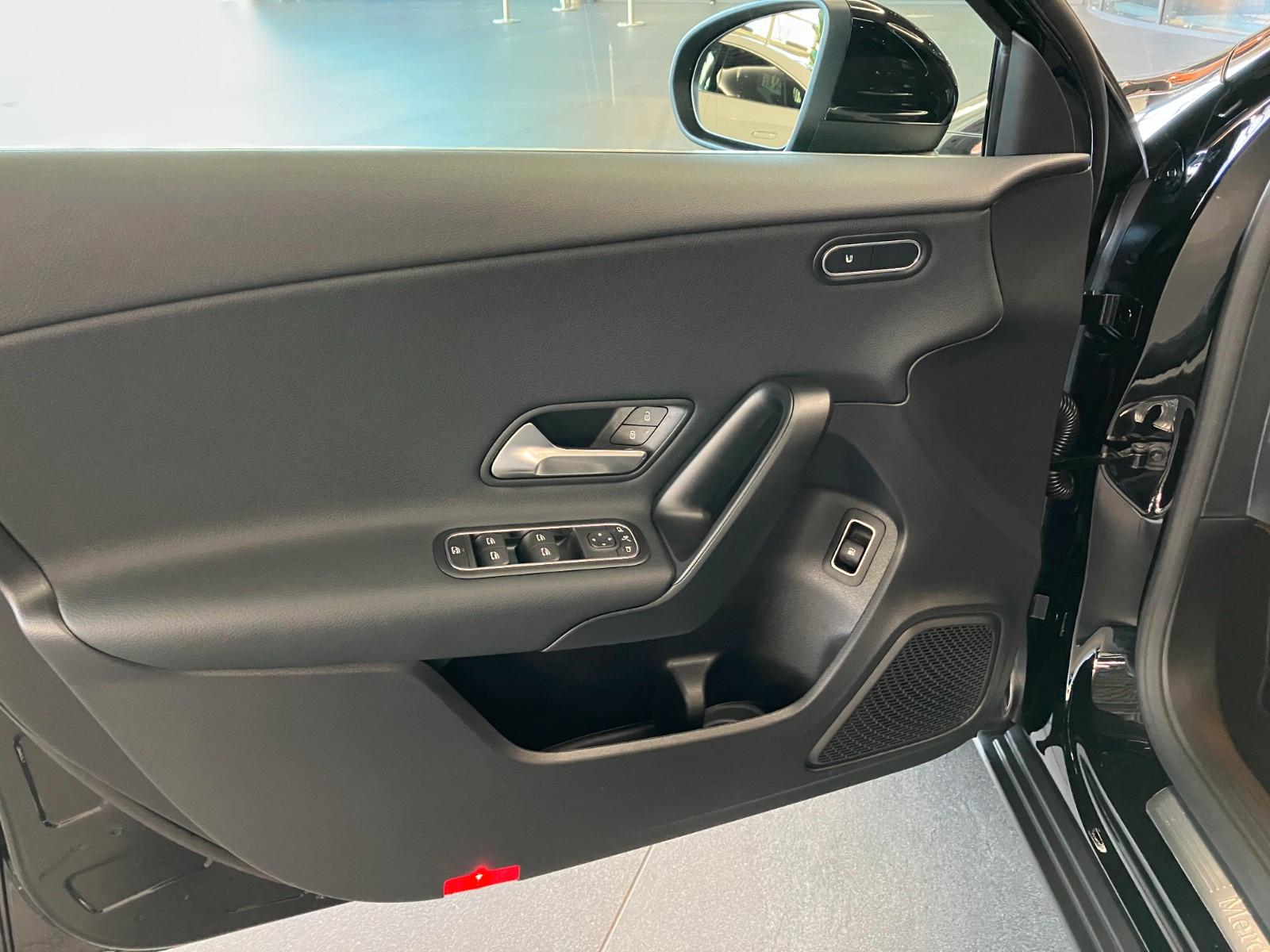 Mercedes-Benz A 250 A A 250 e