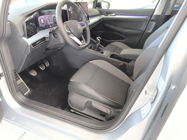 Fahrzeugabbildung Volkswagen Golf VIII 1.5 TSI Goal LED ACC NAVI RÜCKKAM ALLW