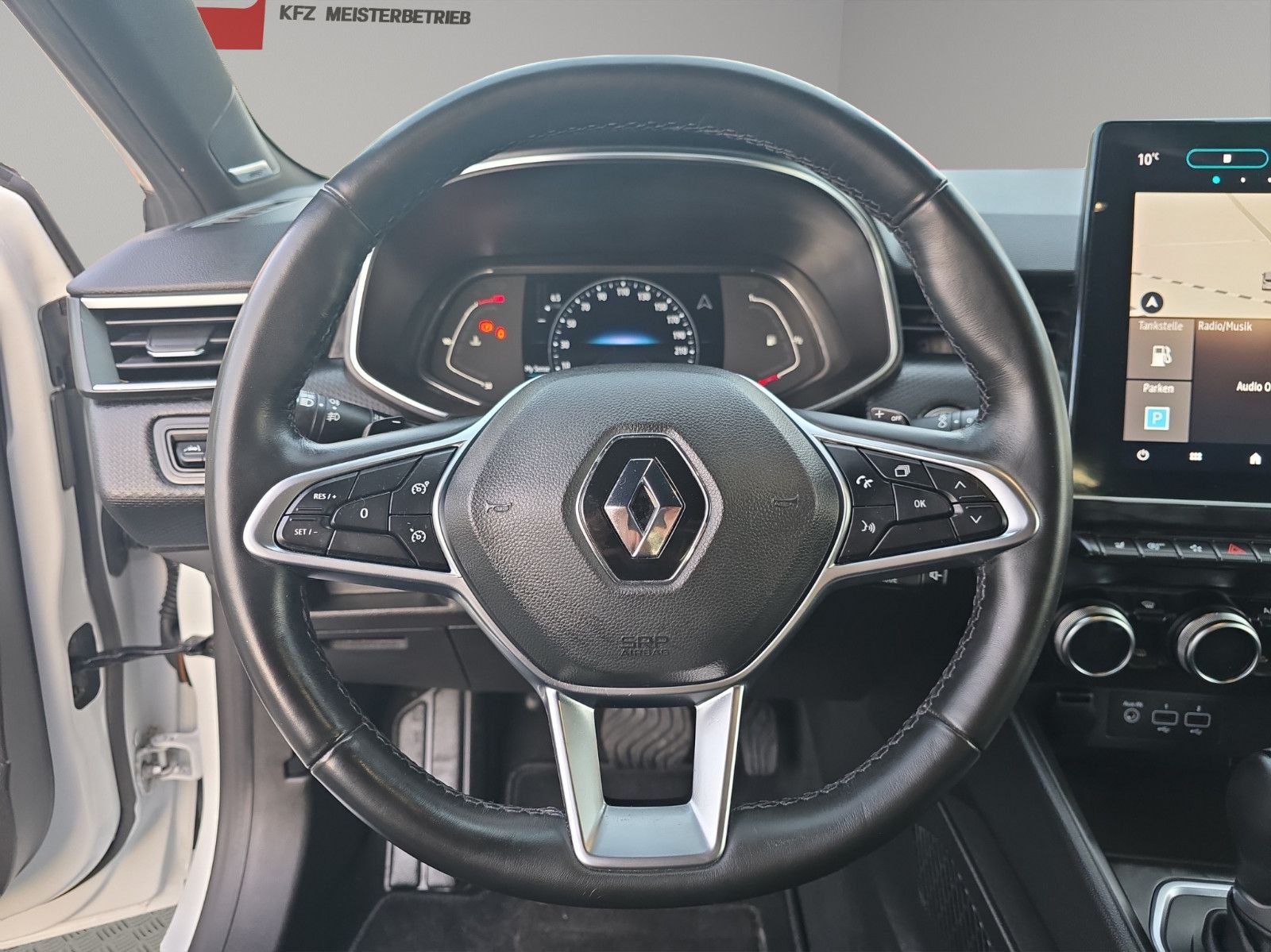Fahrzeugabbildung Renault Clio V Edition One Apple CarPlay LED KAMERA PDC