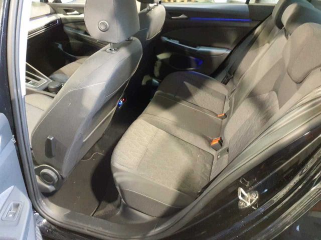 Golf VIII 2.0 TDI DSG MOVE LED+AHK+PANO+HUD+NAVI