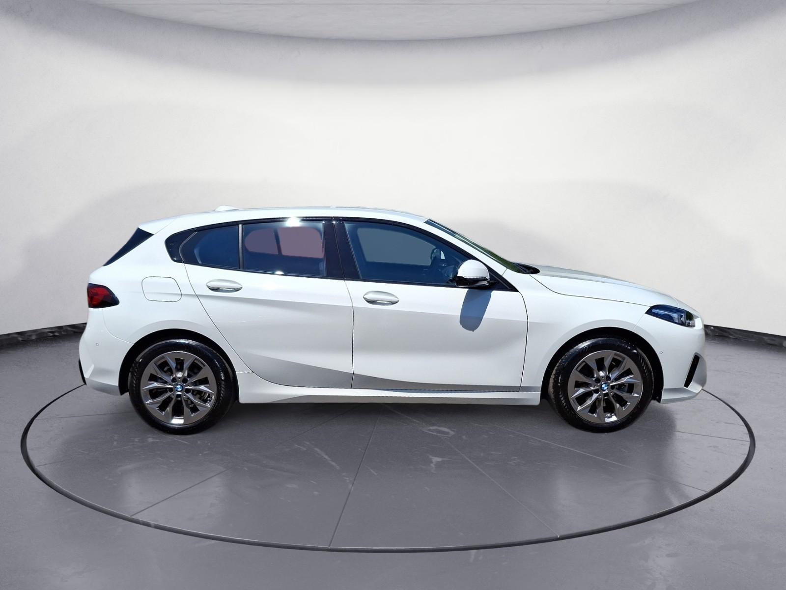 BMW 1 Series Steptronic Niere Iconic Head-Up Parking Assi, миниатюра 5