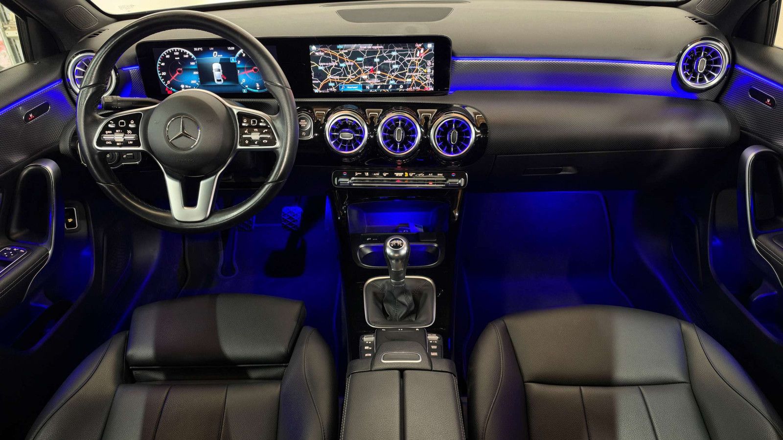Mercedes-Benz A 180 Sedan|124.000km|2022|Garantie|Benzine imagem 3