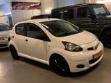 Toyota Aygo 1.0-12V 5-Doors Navi Clima BJ-12 - Toyota: Bj