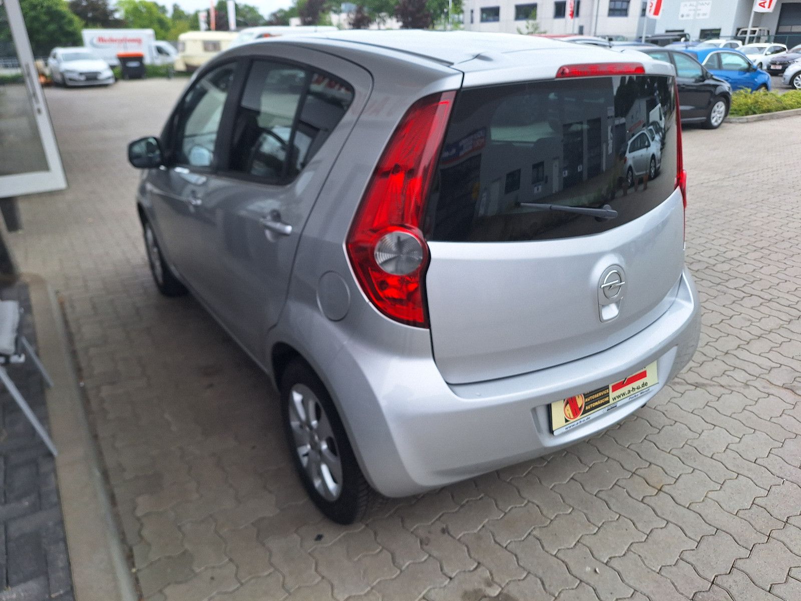 Fahrzeugabbildung Opel Agila B Edition