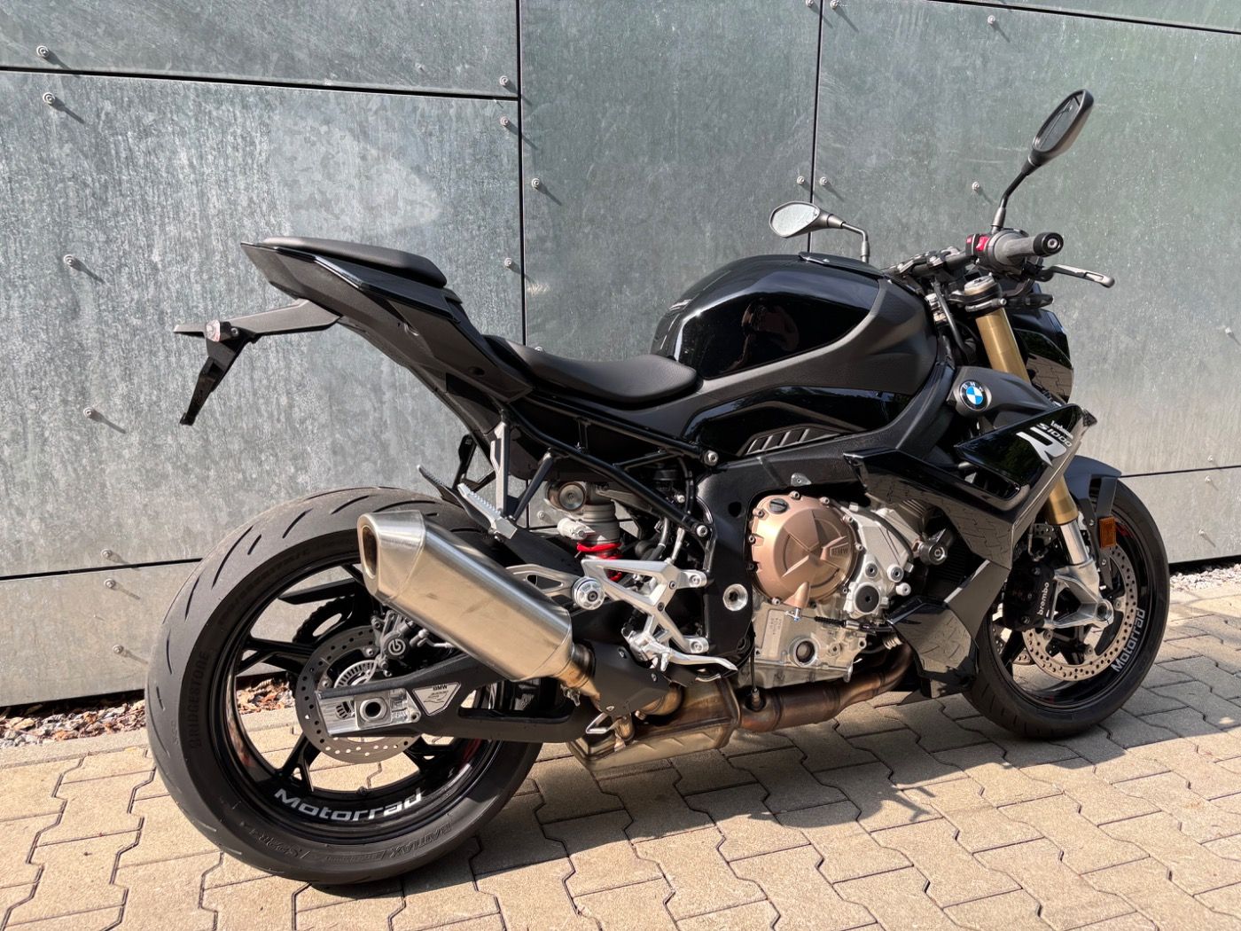 Fahrzeugabbildung BMW S 1000 R Komfortpaket, Dynamikpaket