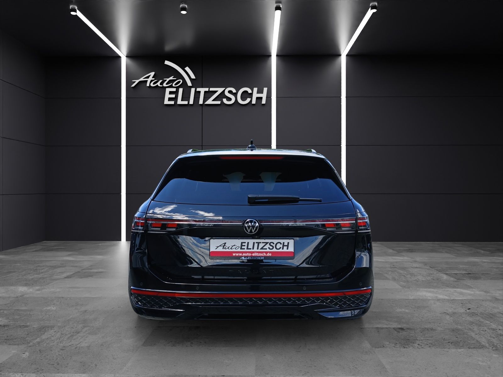 Fahrzeugabbildung Volkswagen Passat TDI R-Line Black Style Matrix AHK Navi AI