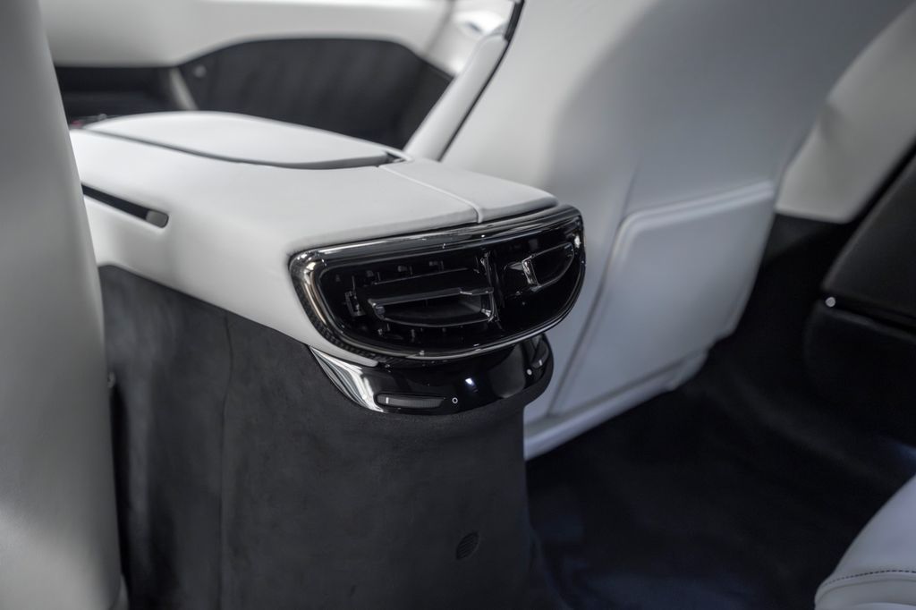 Purosangue BLACK/WHITE FULL CARBON PANORAMIC - Bild 25