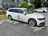 Volkswagen Passat Variant 2.0 TDI 140kW Highline/R-Line - Volkswagen Passat Variant in Kiel