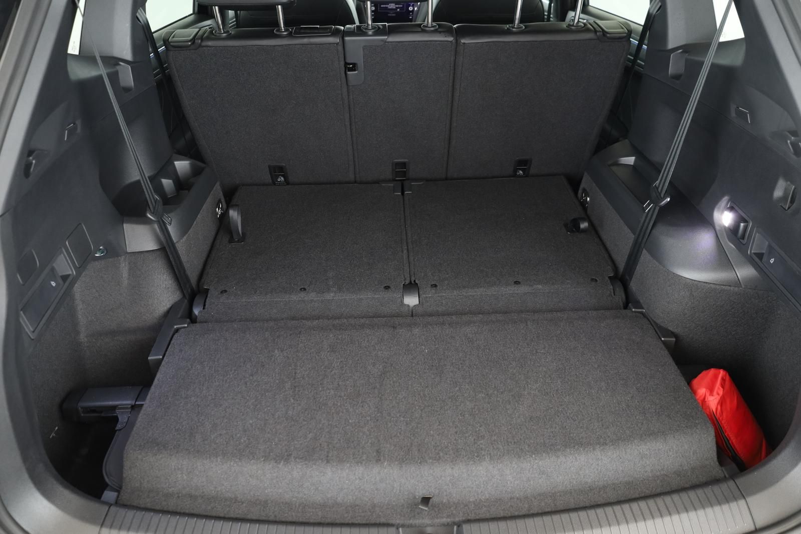 Volkswagen Tiguan Allspace 2.0 TDI 4M DSG R-Line 7 Pano Kam foto 24