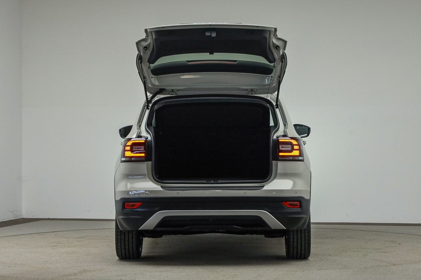 Volkswagen T-Cross - Bild 8